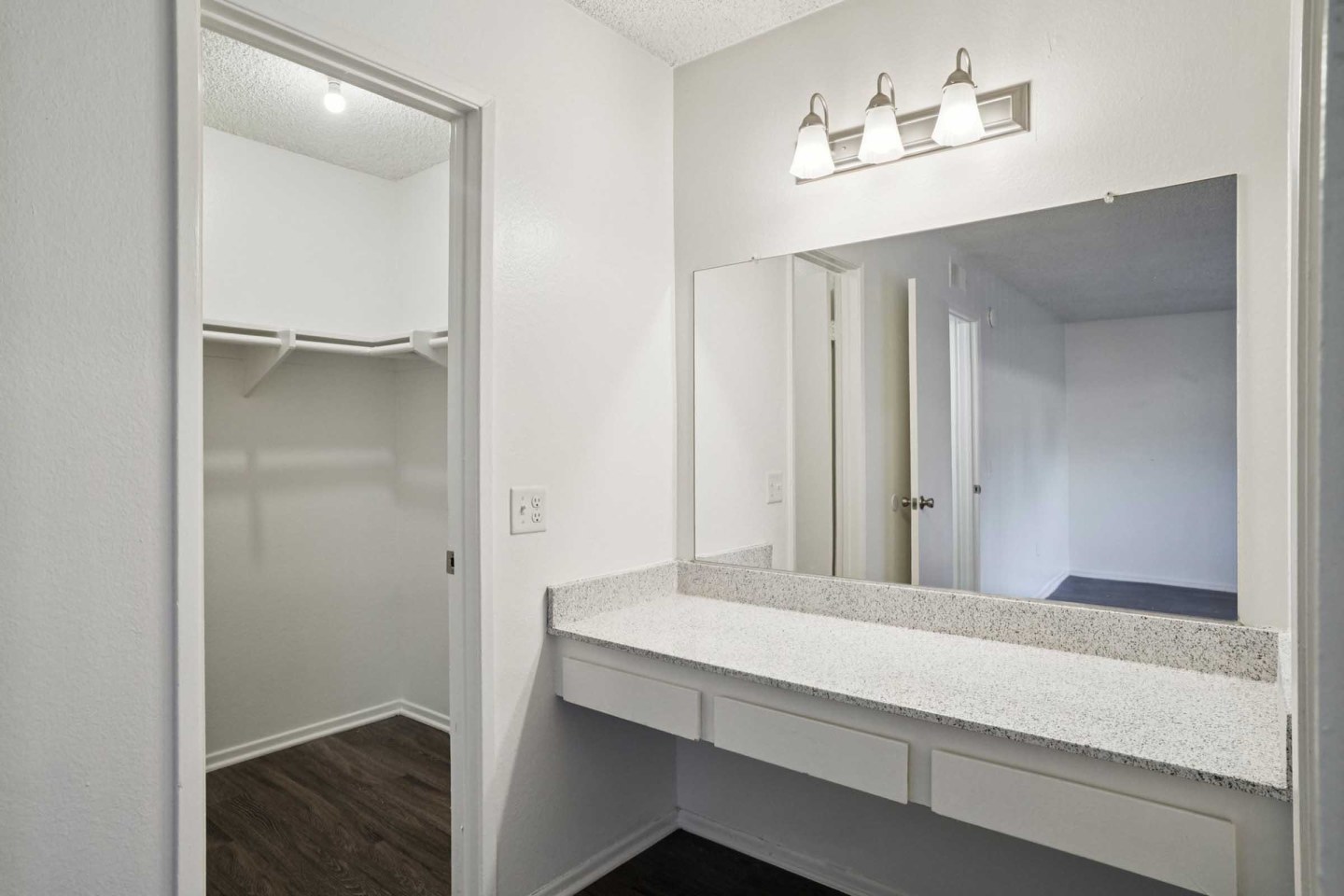 Belinda Apartment Homes Image 37