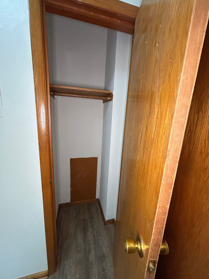 424 W 24th Street Image 10