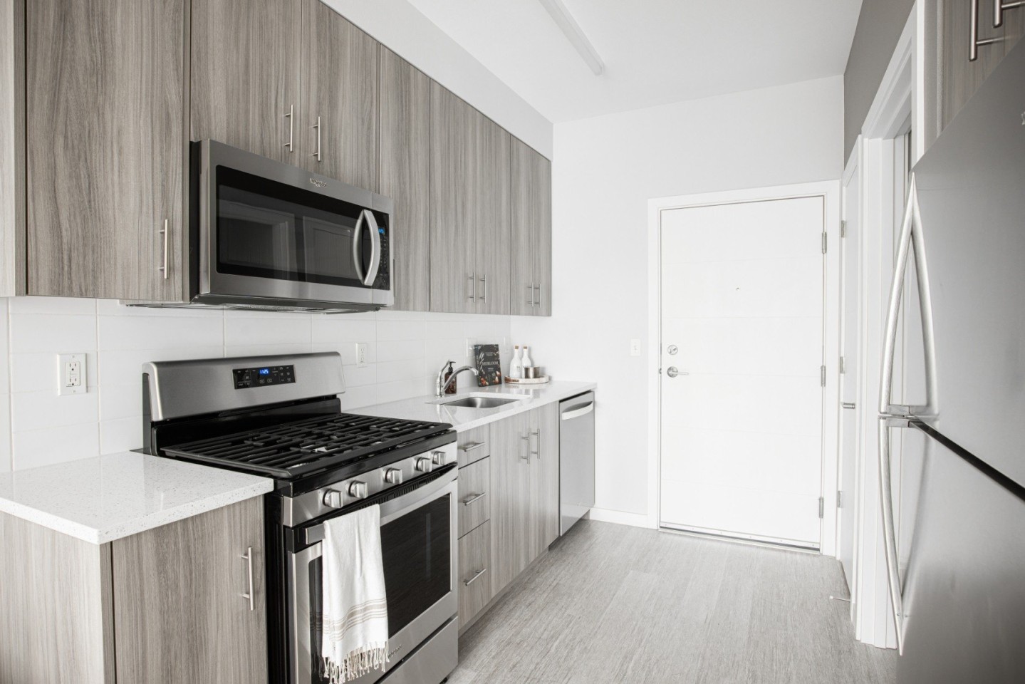 FortyOne 11 Apartments Image 48