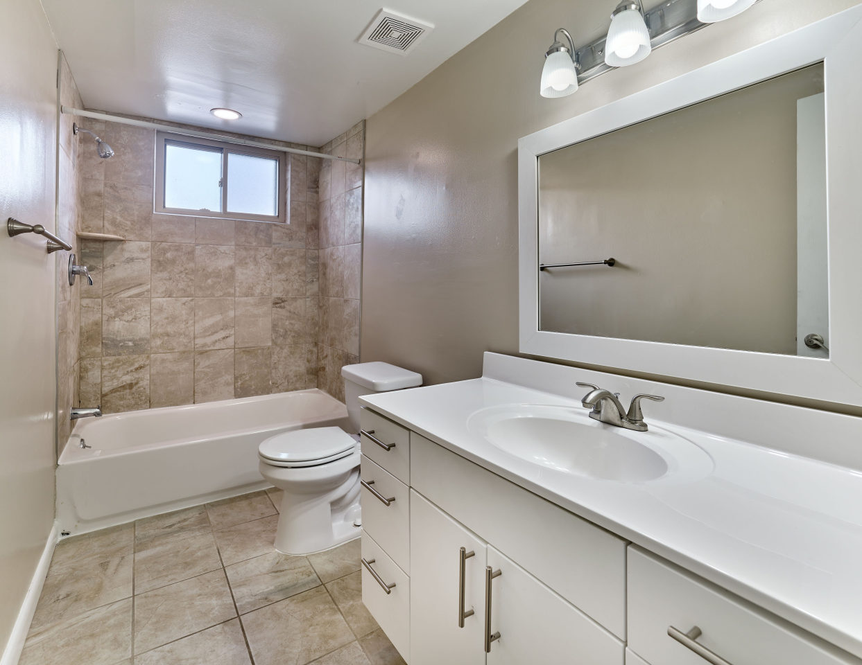 Eldorado Court Apartments Image 8