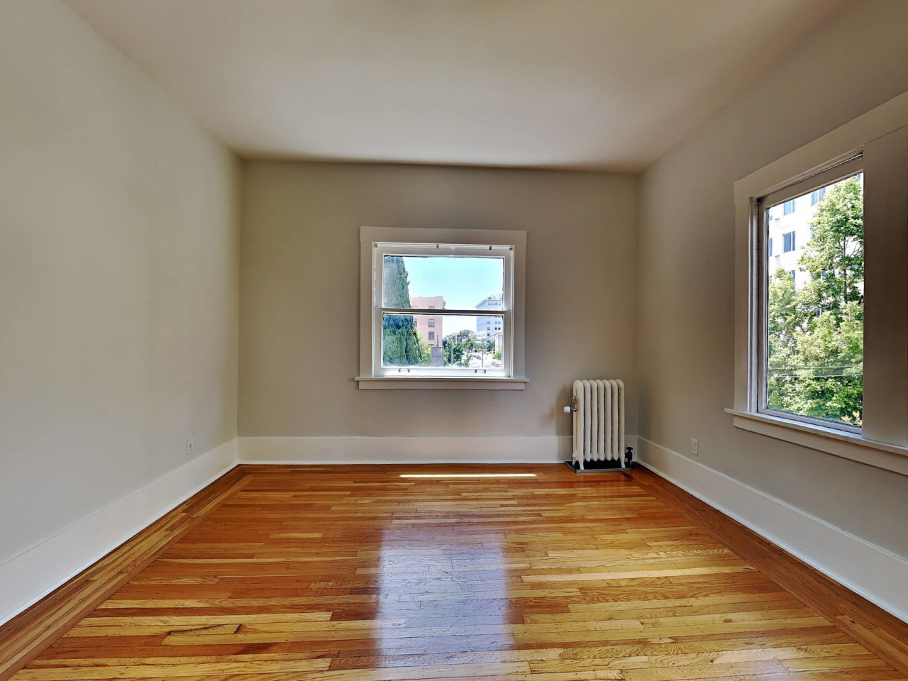 1428 Jackson Image 5