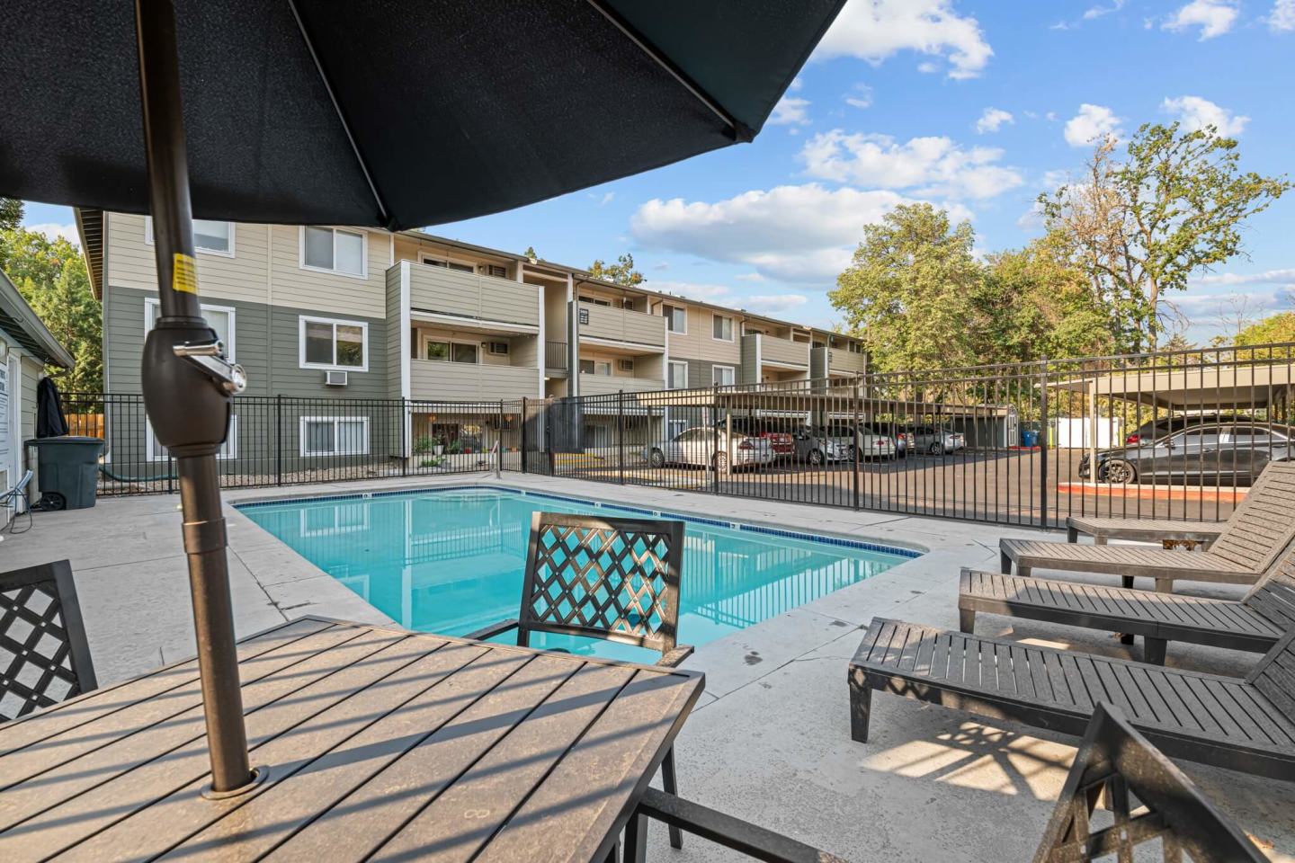 Phillippi Plaza Image 14
