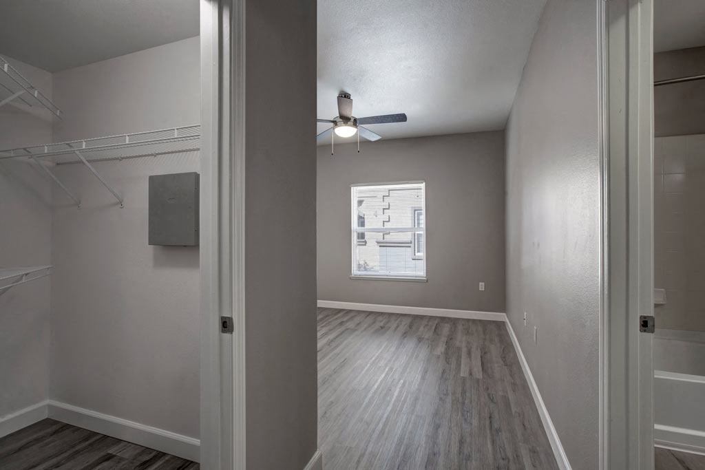 Broadleaf Apartments Image 12