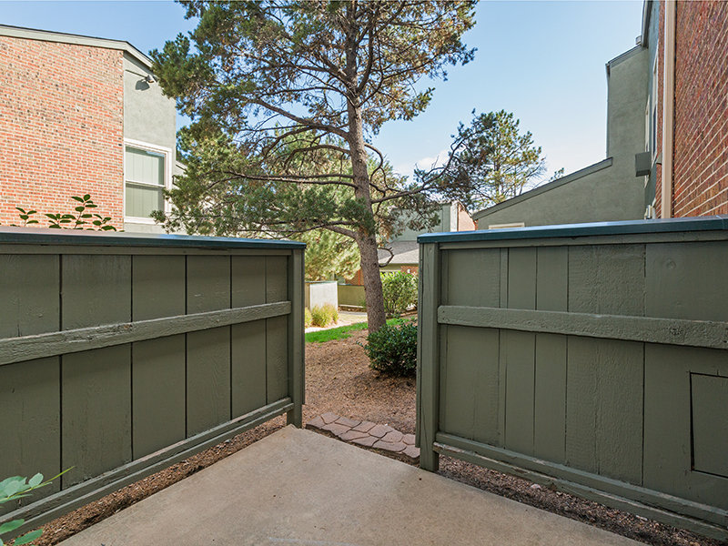 25 Broadmoor Image 13