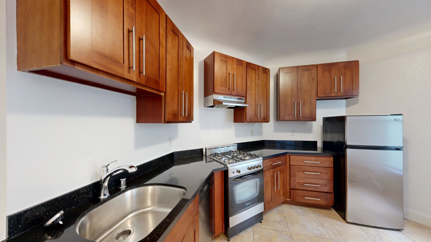 1301 Leavenworth Image 2