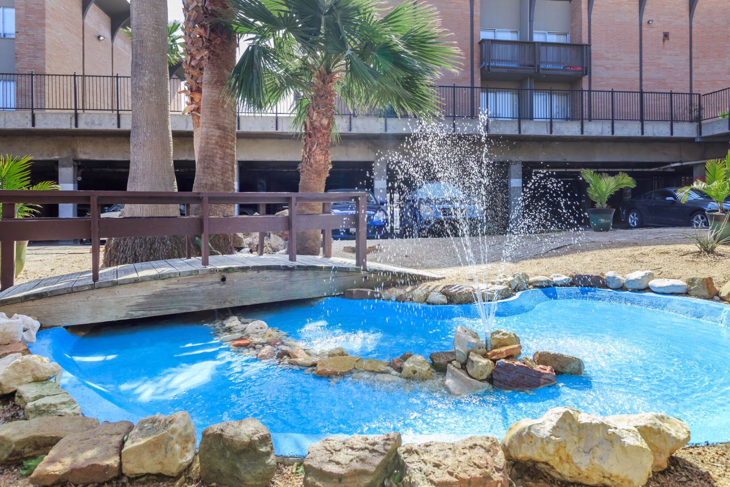 Fairway Apartments Image 1