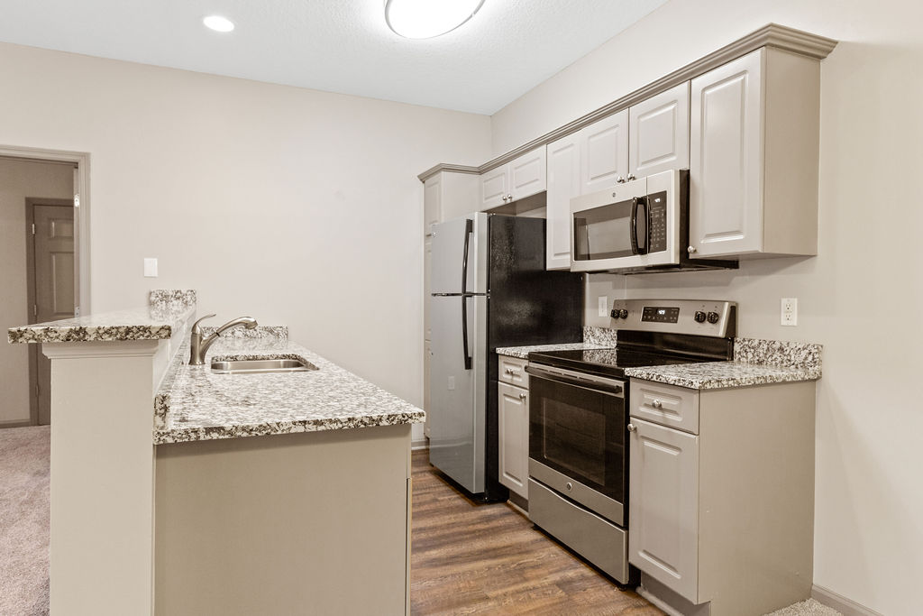 Marble Cliff Commons Image 75