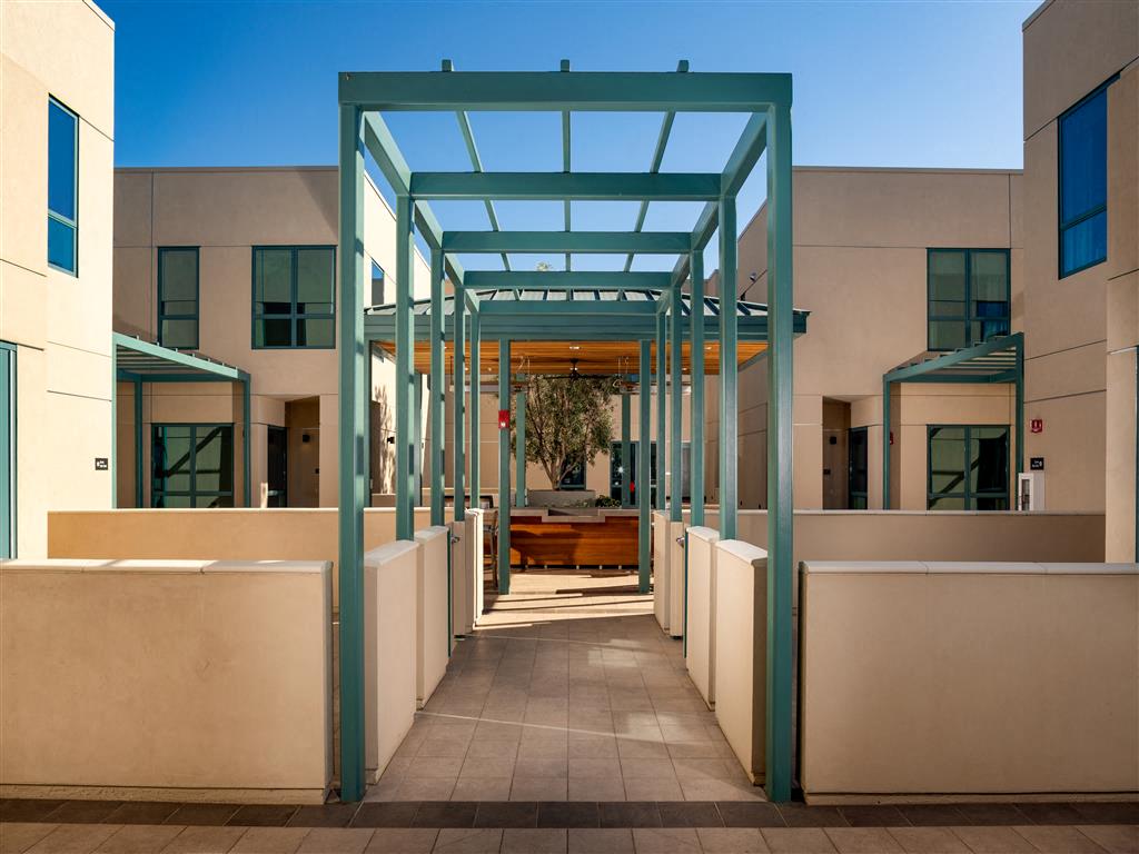 2300 Wilshire Image 40
