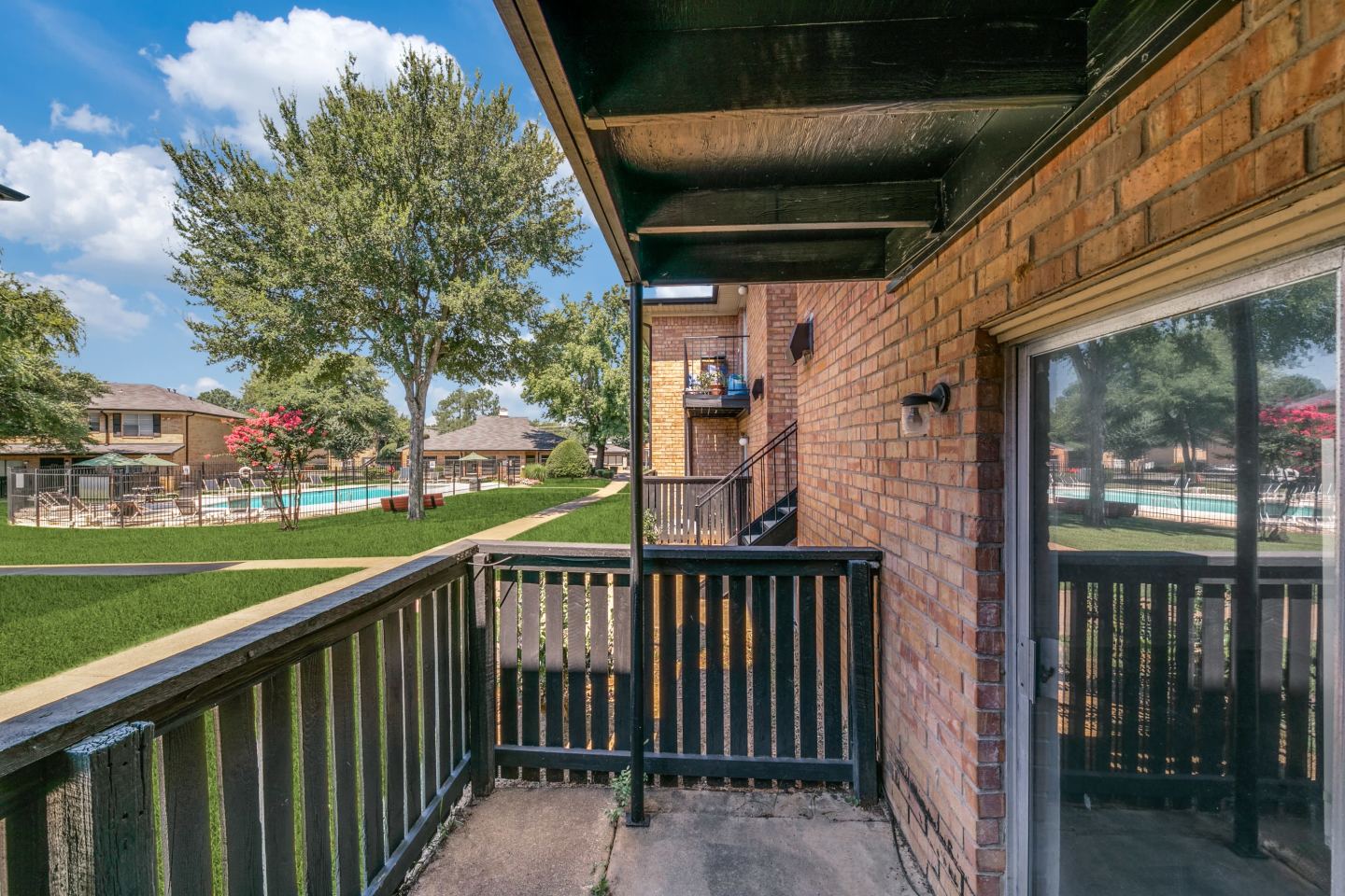 Saddle Brook Image 22