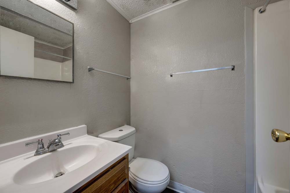 Pelican Pointe Apartments Image 6