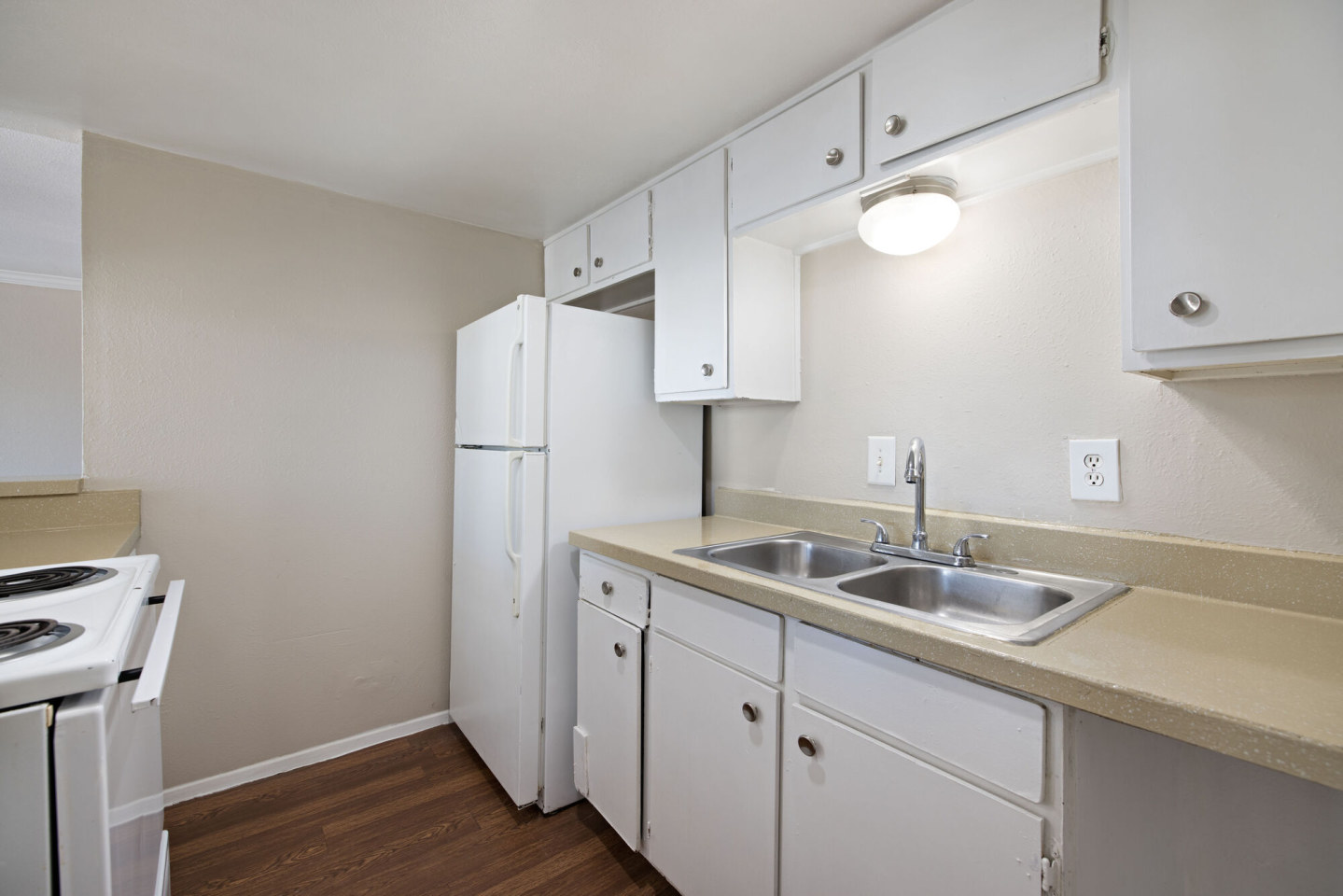 Zara Apartment Homes Image 2
