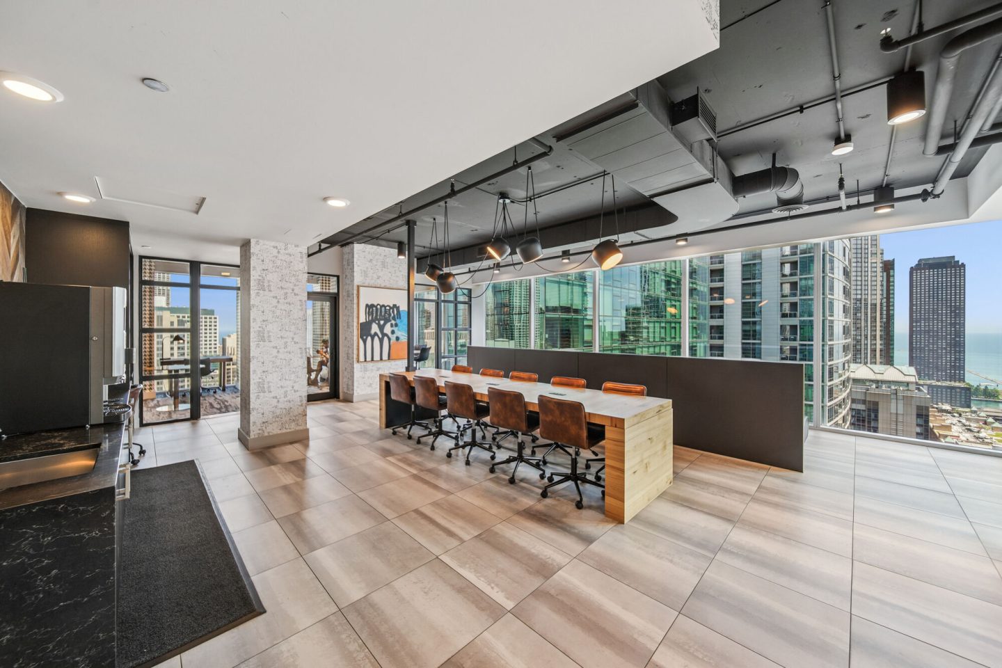 Aston Chicago Image 37