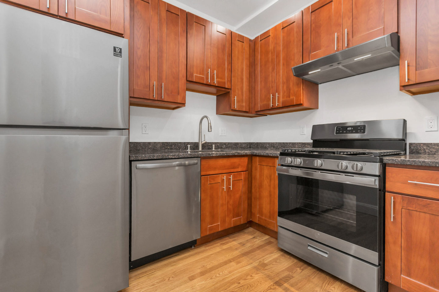 517 36th Avenue Apartments Image 10
