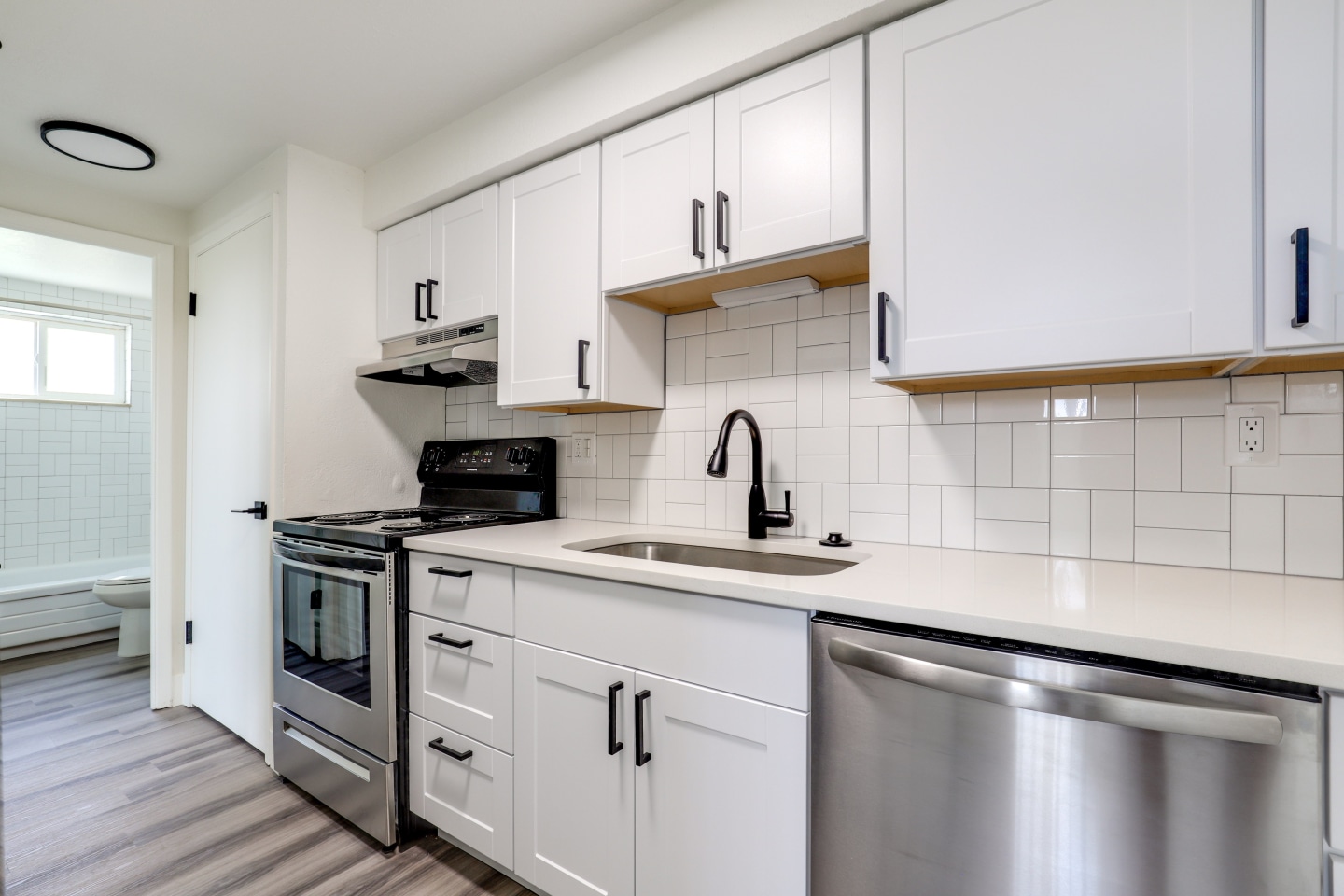 2441 S. York St. Image 3