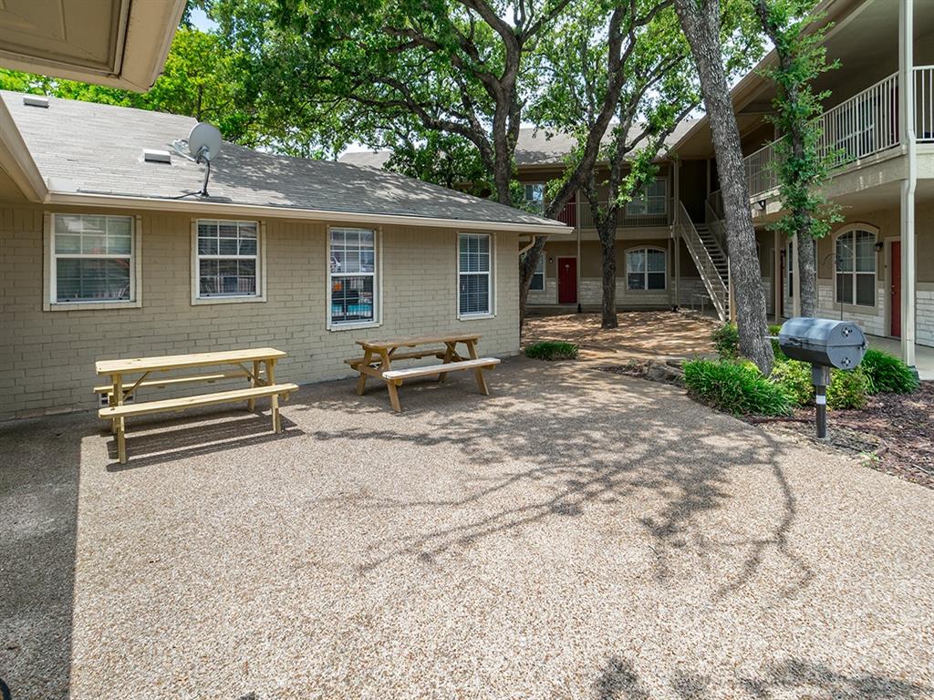 Residences at Holly Oaks Image 16