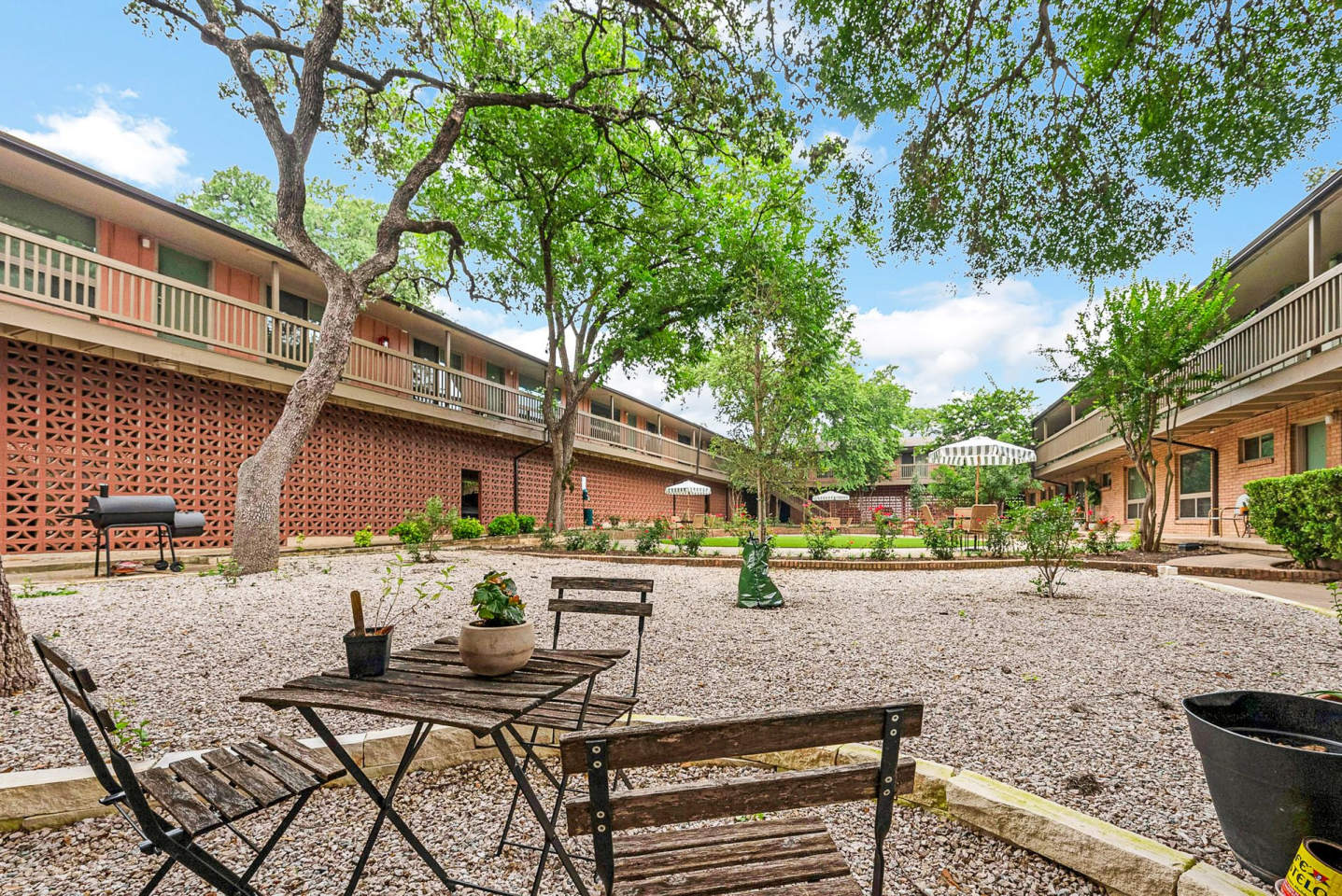 Lorrain Apartments Image 8