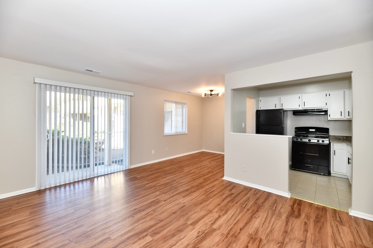 Cedars Apartments Image 14