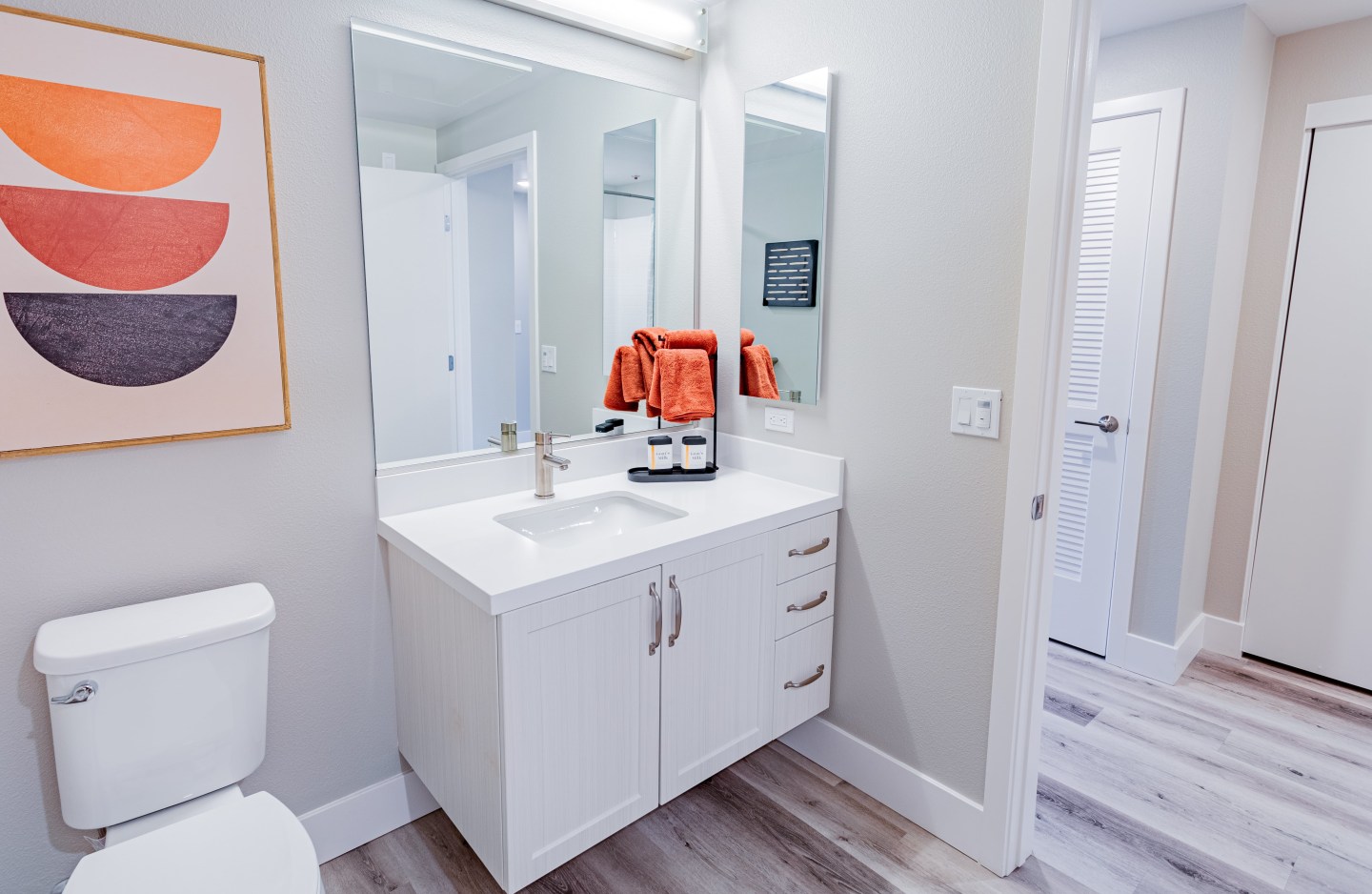 1250 Lakeside Image 12