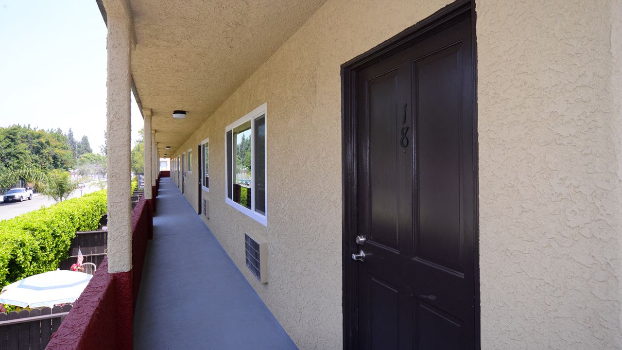 Vintage Apartments Image 8