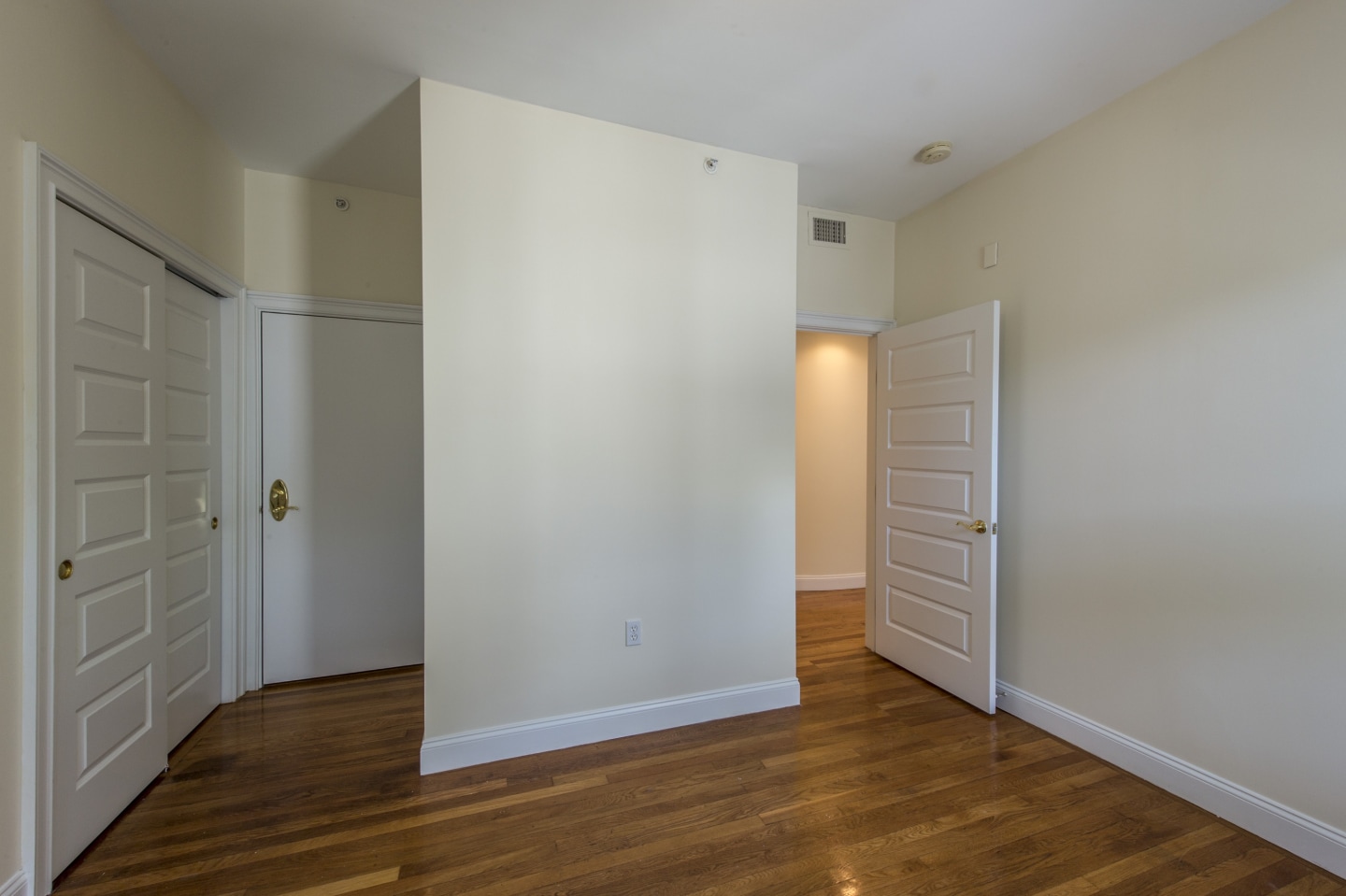 Ashford Street Apartments Image 2