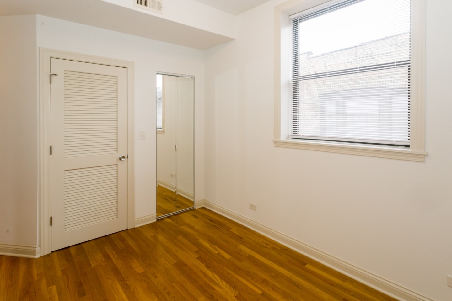 5400-5408 S. Ingleside Avenue Image 32