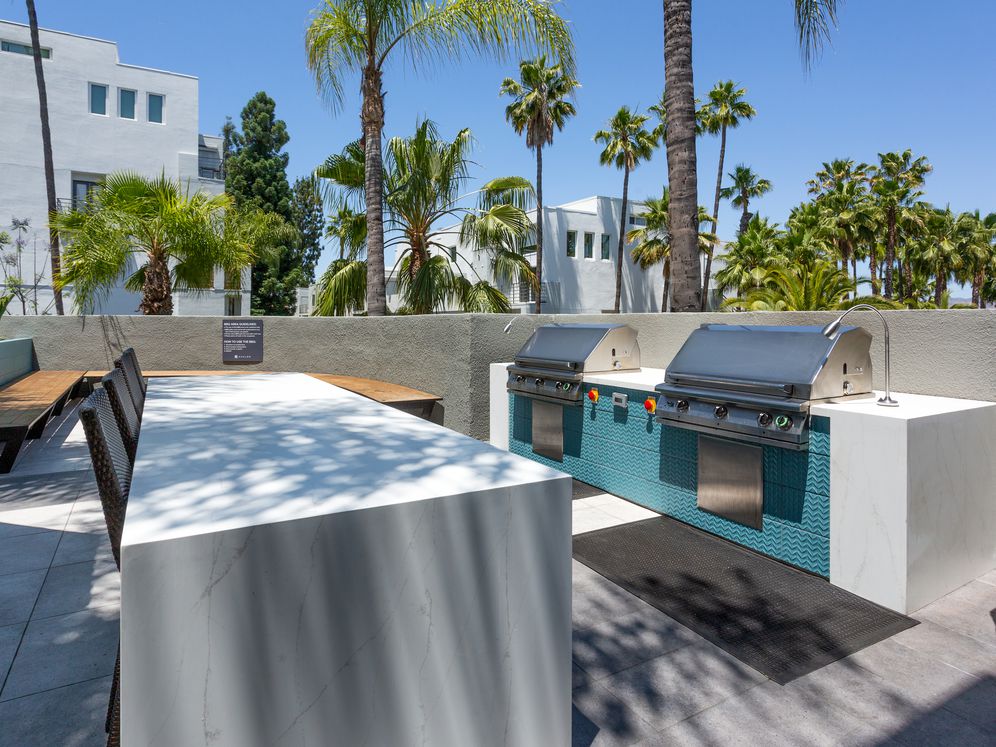 Avalon Woodland Hills Image 38