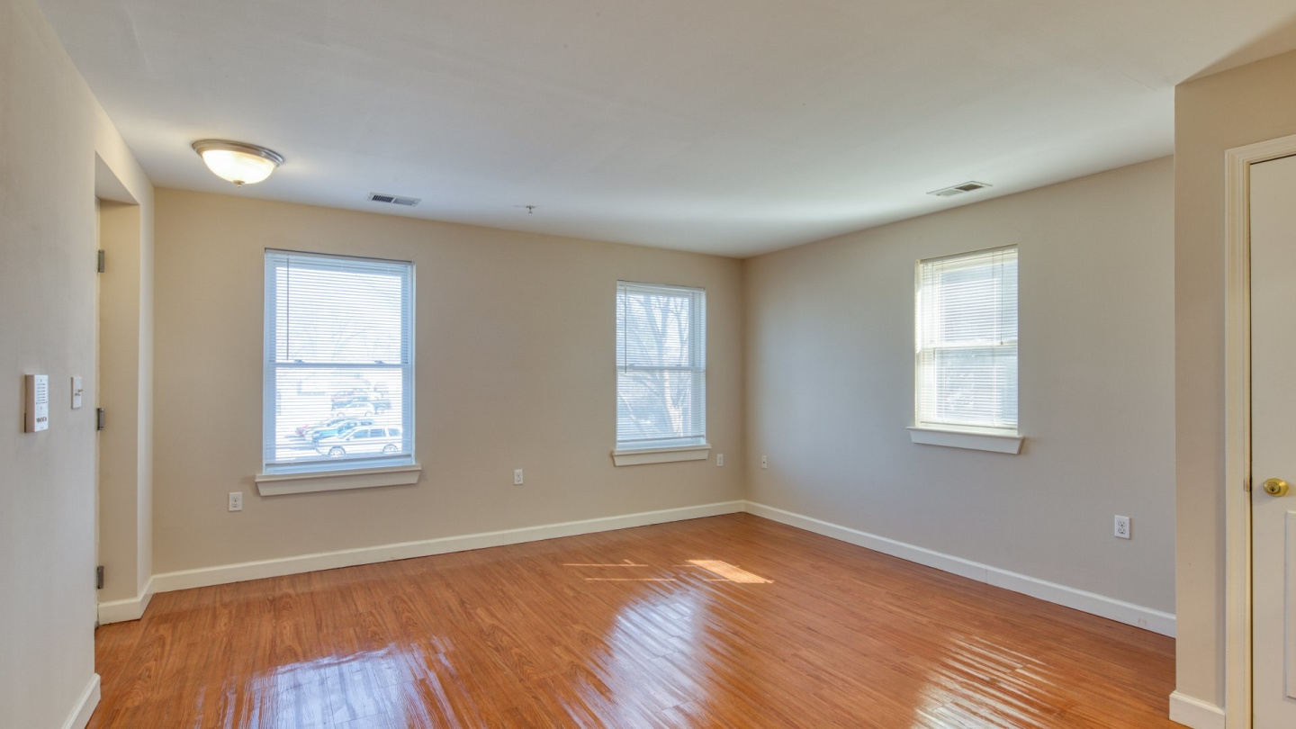 North Market/South Carroll Apartments Image 11
