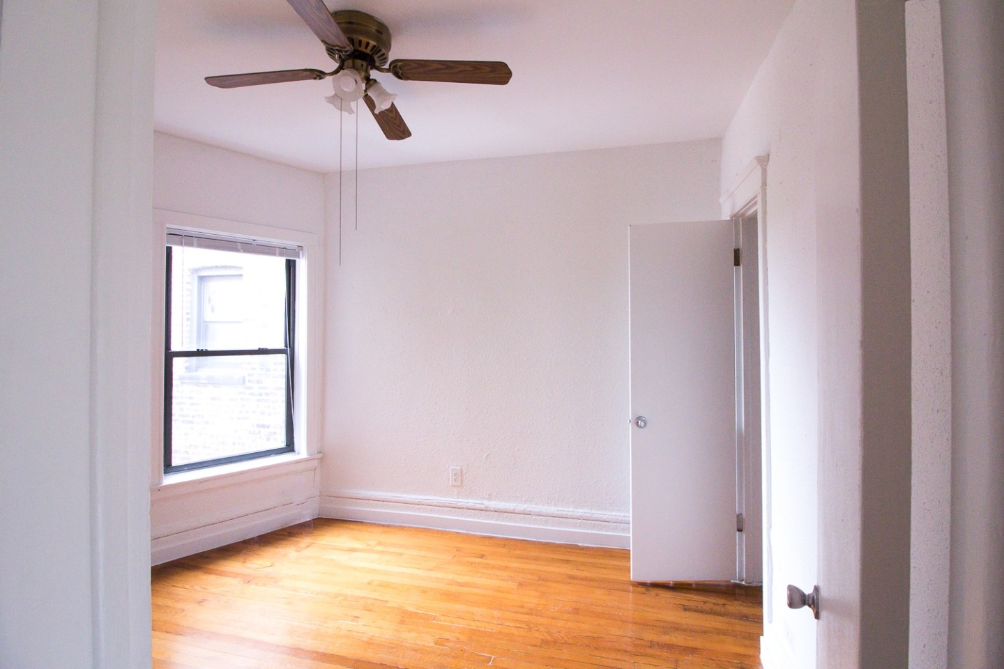 1515 E. 54th Street Image 23