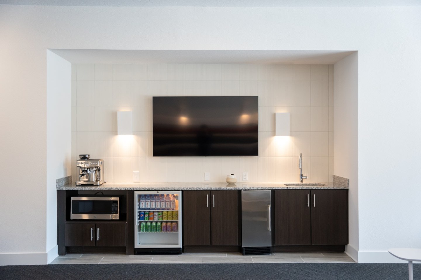20 Midtown Image 8