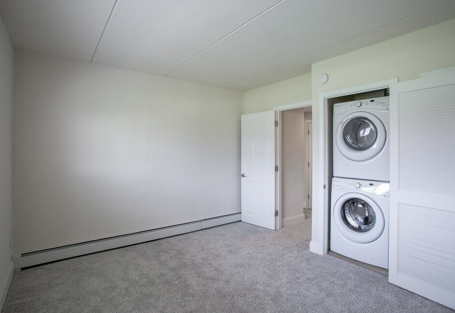 Golf Club Apartments and Townhomes Image 20