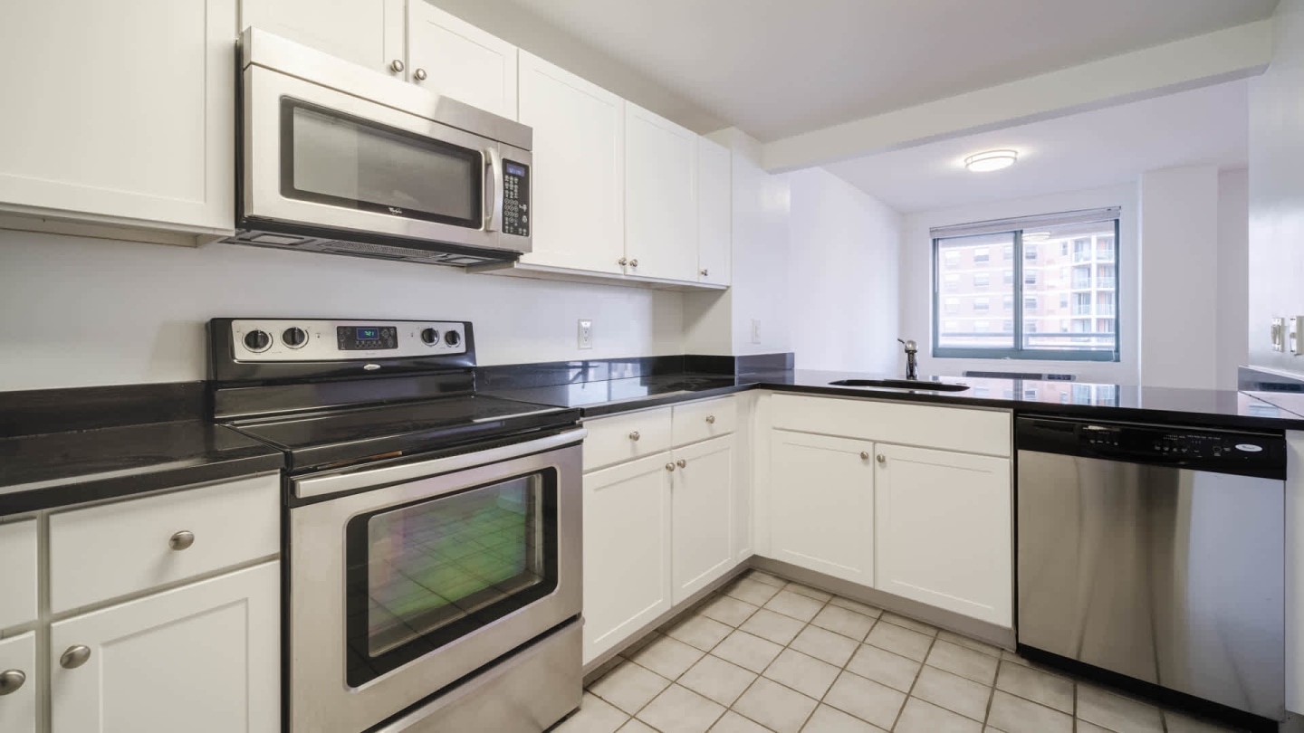 Portside Towers Image 40