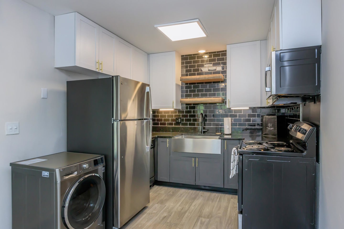 Colony House Image 44