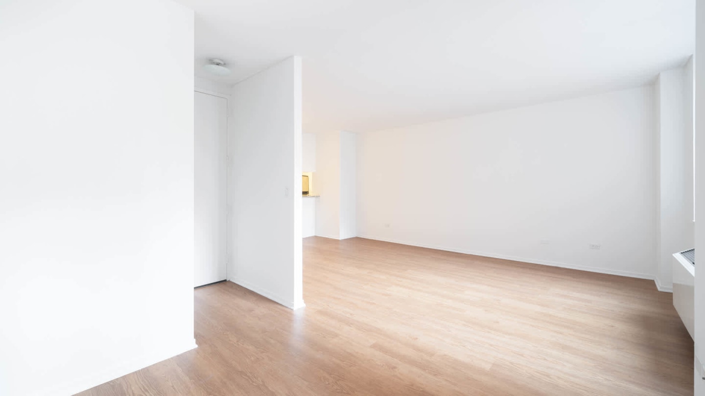 Longacre House Apartments Image 37