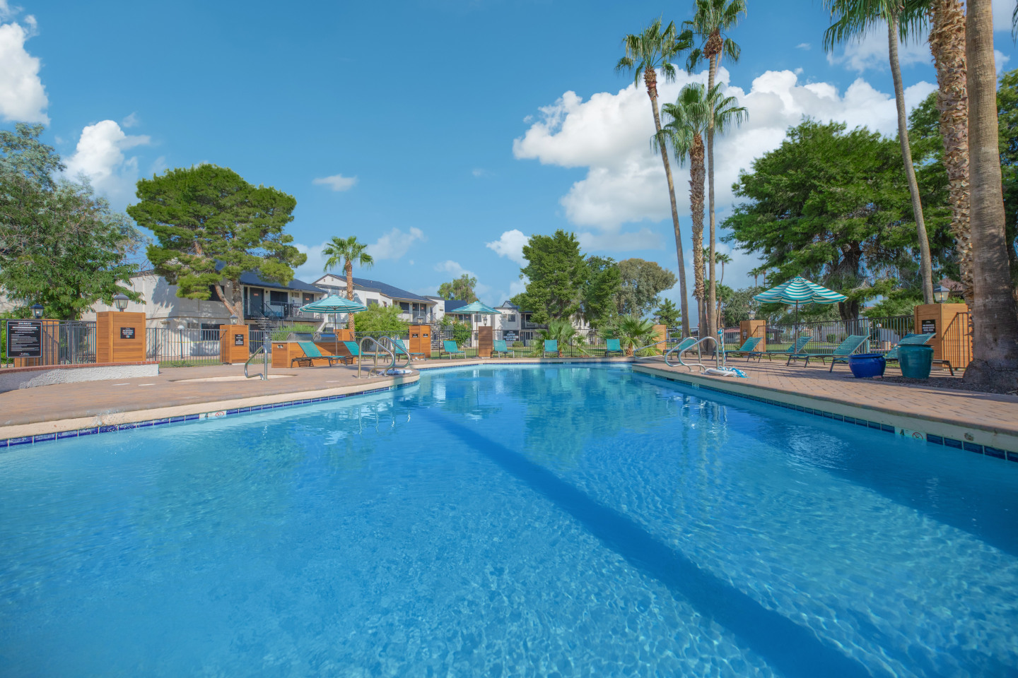 Desert Gardens Apartment Community Image 33