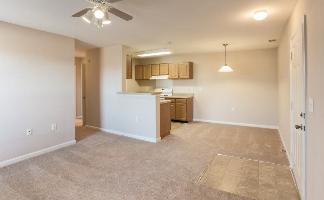 Somerset Pointe Image 23