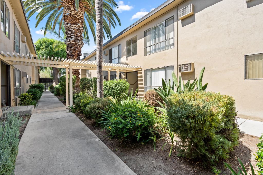 Parthenia Terrace Apartments Image 24