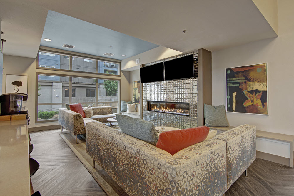 Echo Lake Apartments Image 34