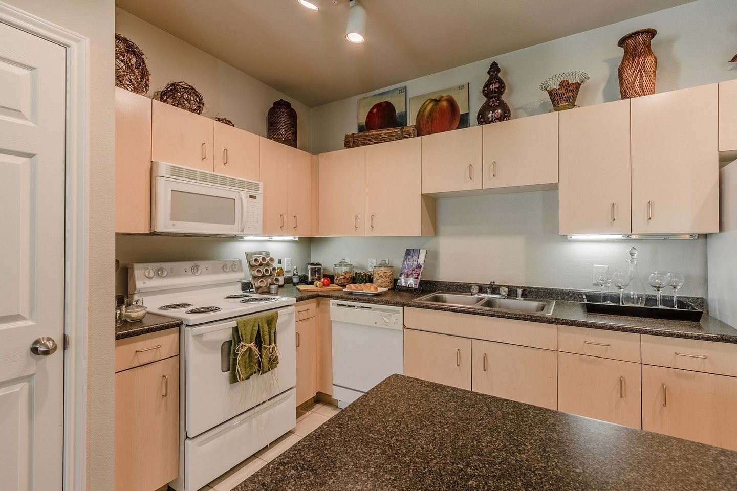 Grand Estates at Kessler Park Image 14