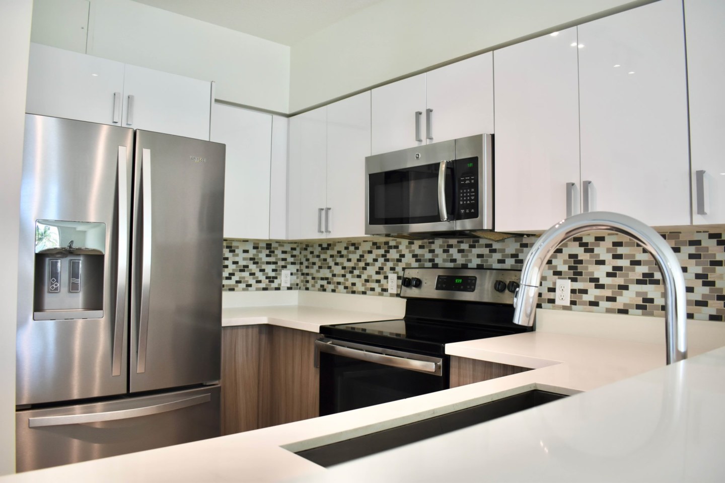 Miami Bay Waterfront Midtown Residences Image 24