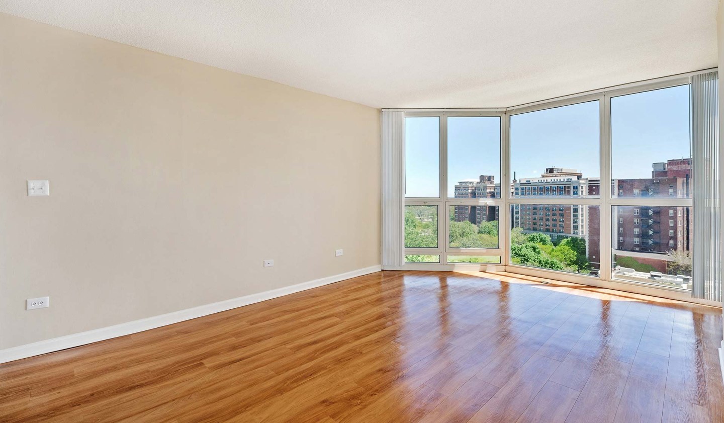 Hyde Park Tower Apartments Image 7