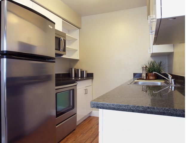 600 Whisman Image 1