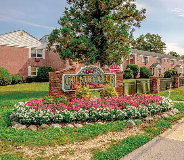 Country Club Image 13