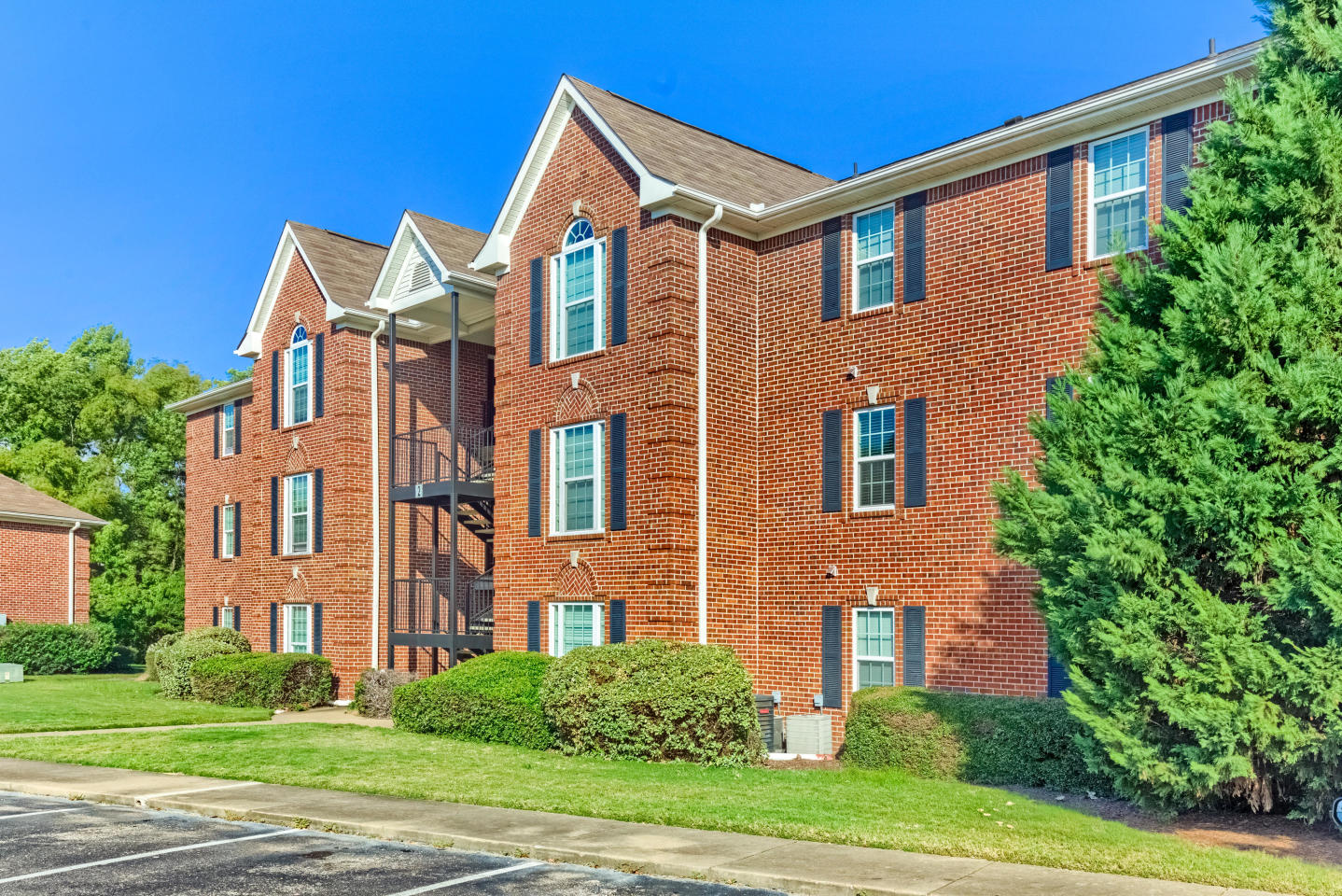Annandale Gardens Image 8