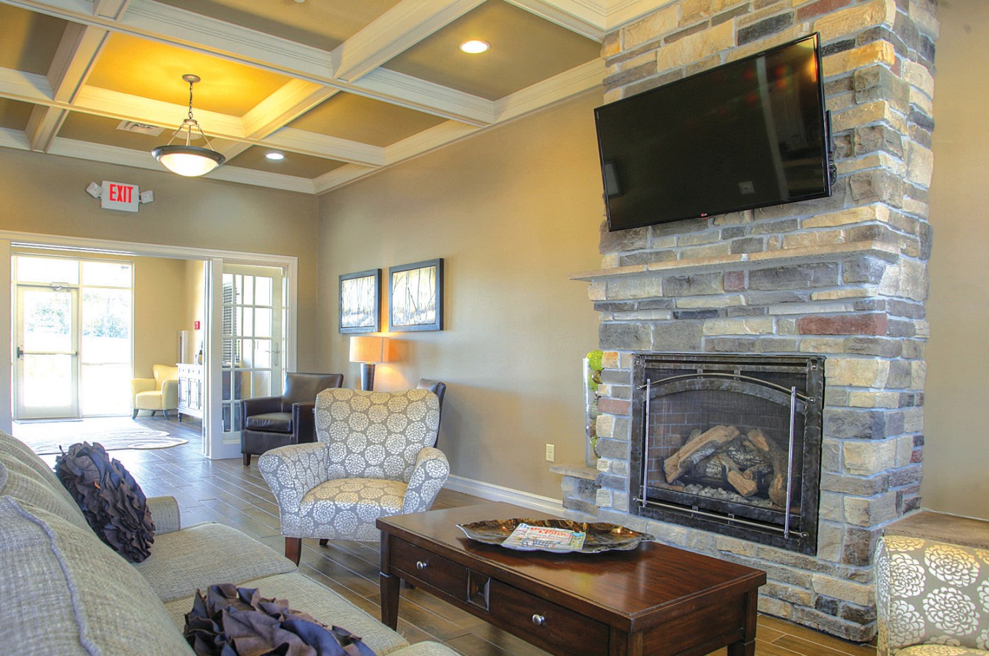 Lincoln Summit Falls Apartments & Townhomes Image 10