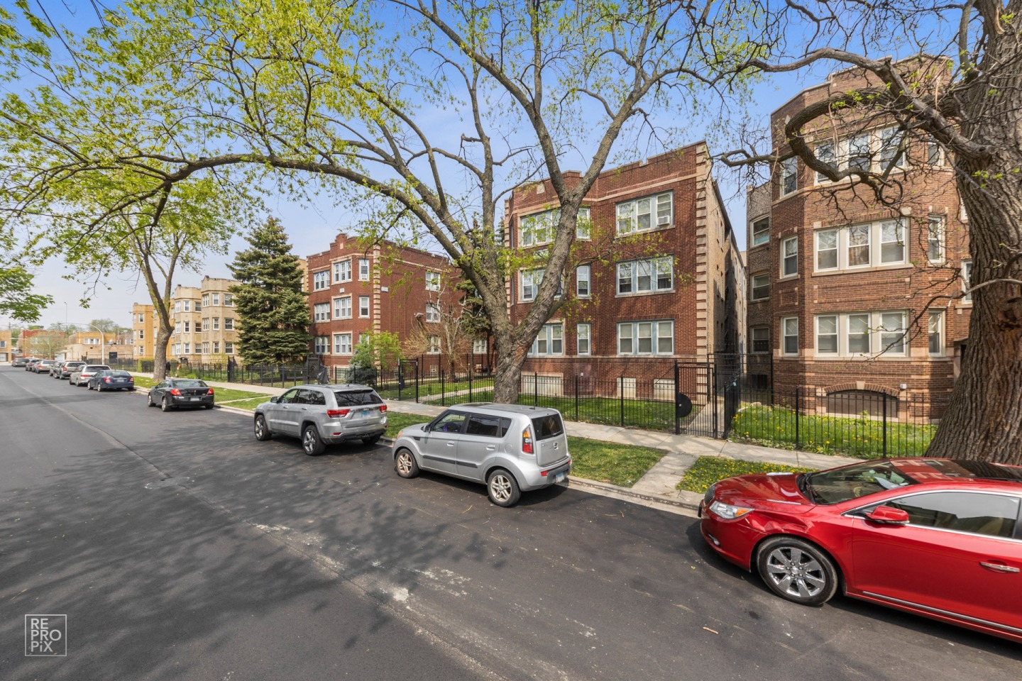 1117 N Lawler Ave Image 1