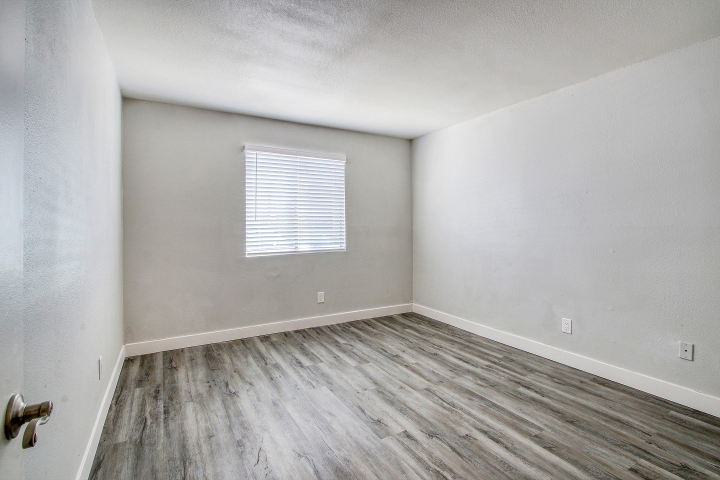 Broadway Vista Apartments Image 15
