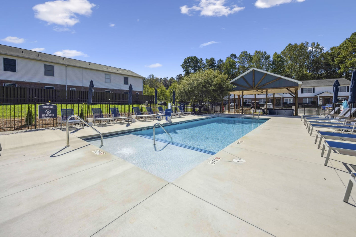 Belmont Heights Apartments & Townhomes Image 13