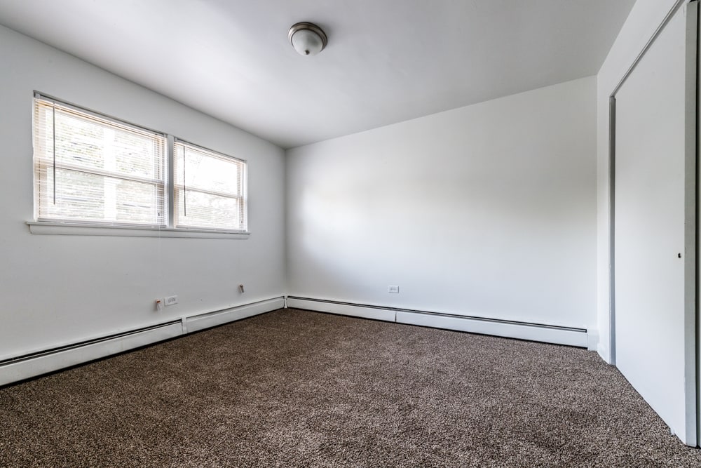 2710 E 83rd Street Image 7