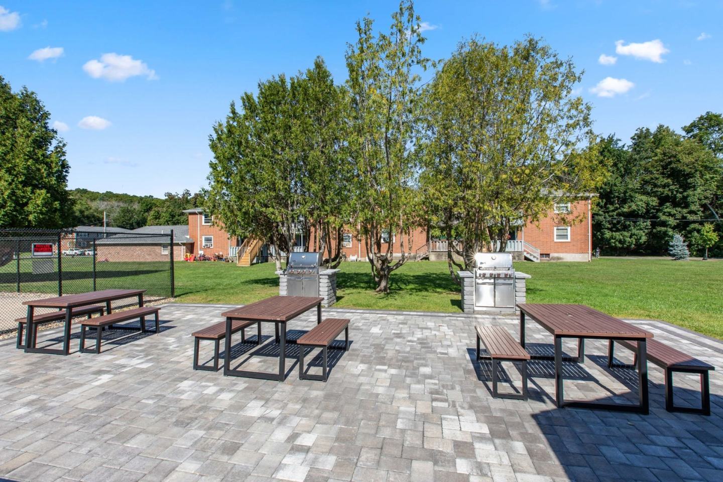 Manor Grove Image 17
