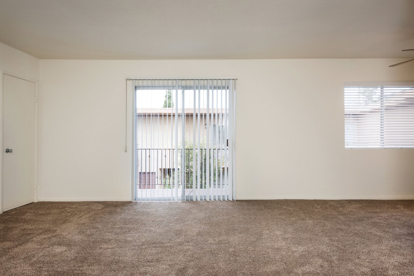 Elan Glover Court Image 7